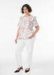 Bluse i bomull med broderie anglaise og volanger, Rosa, Model image number 1