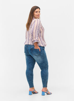 Cropped Amy jeans med glidelås, Blue denim, Model image number 2