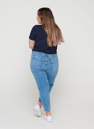 Cropped mom fit jeans med høyt liv, Light blue denim, Model image number 1