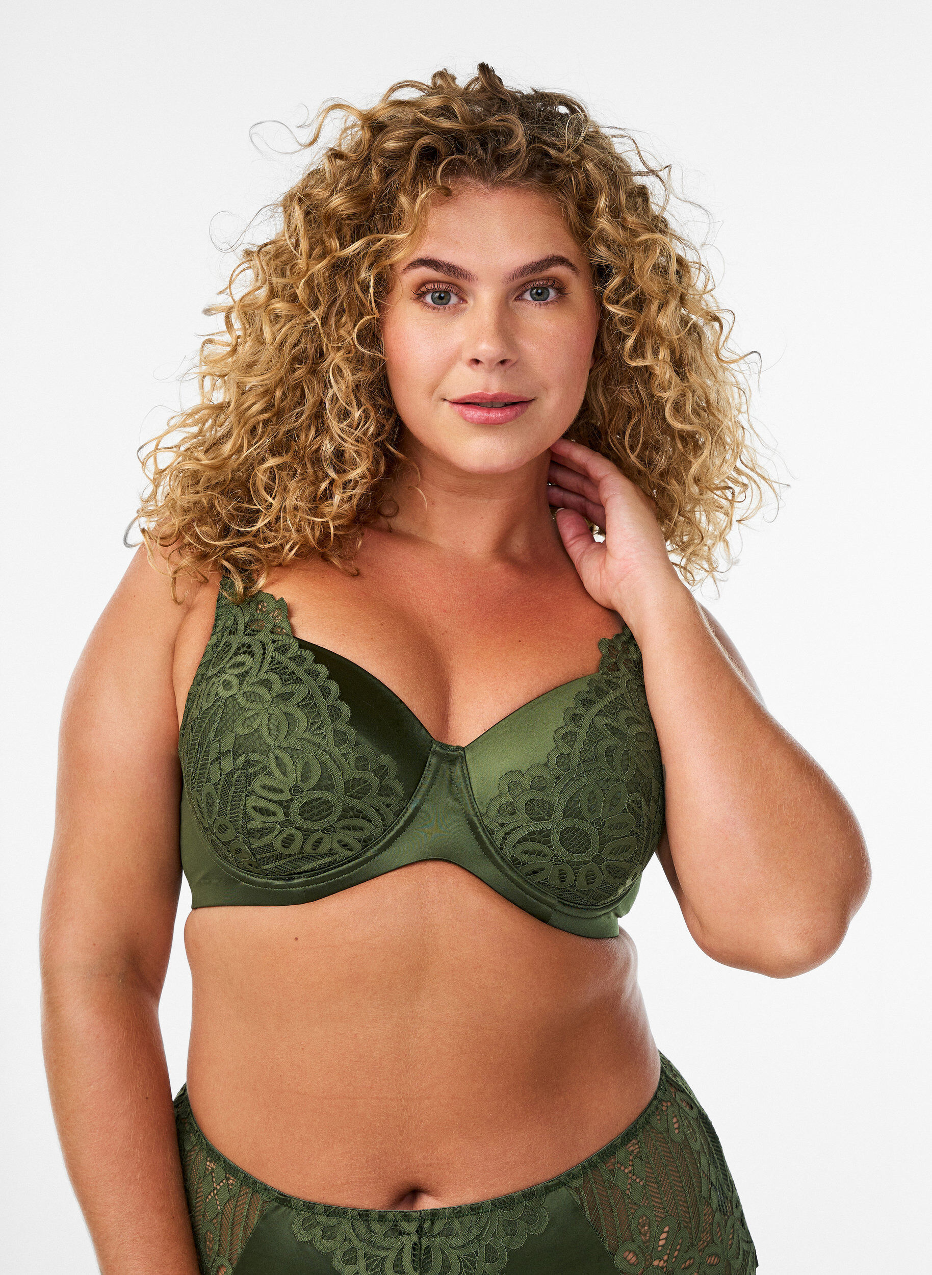 ZizziPolstret b&oslash;yle-BH med blonder, Gr&oslash;nn, Model image number 0