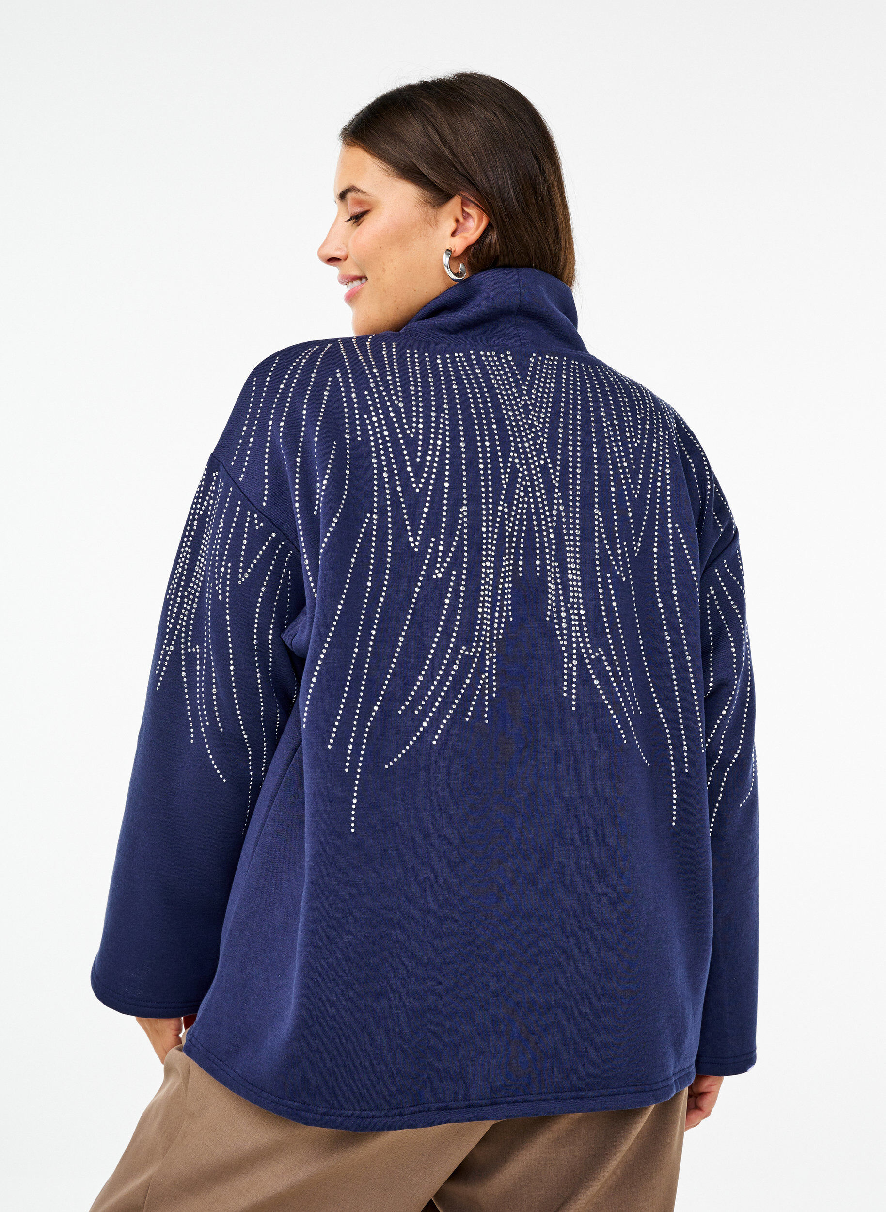 Zizzi Collegegenser med h&oslash;y hals og rhinestener, Naval Academy, Model image number 1