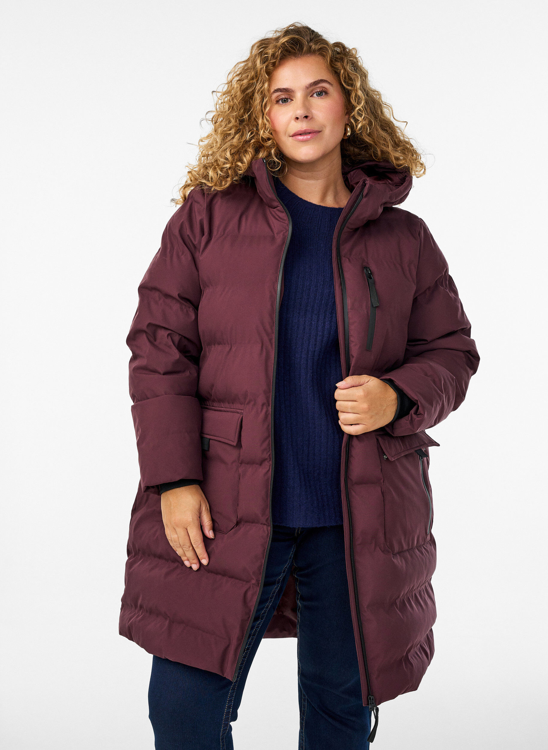 Pufferjakke med hette og lommer, M&oslash;rk Bordeaux, Model
