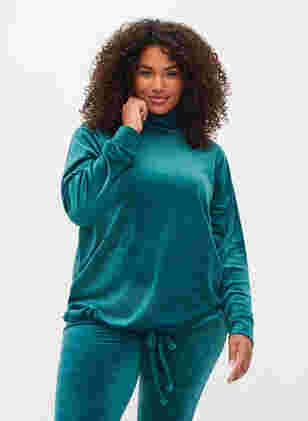 Bluse i velur med høy hals og knyting, Ponderosa Pine, Model