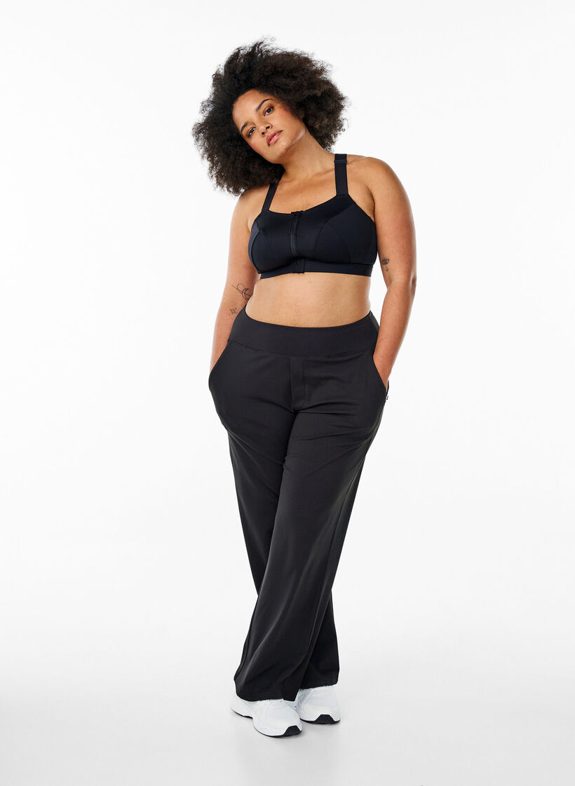 Trendy treningsbukser med en lett utsving, Black, Model