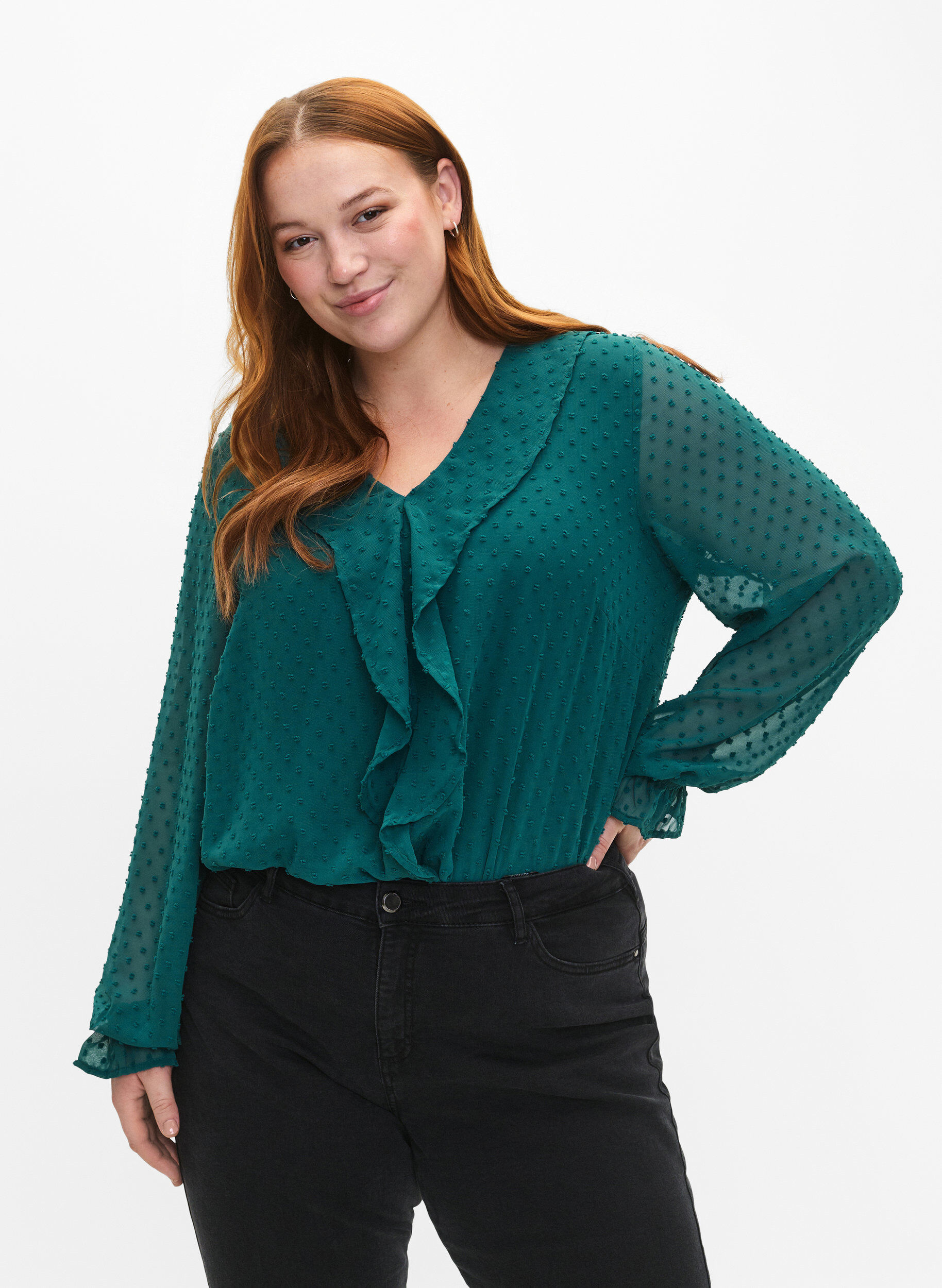 Zizzi Bluse med volanger og prikkete tekstur, Shaded Spruce, Model image number 0