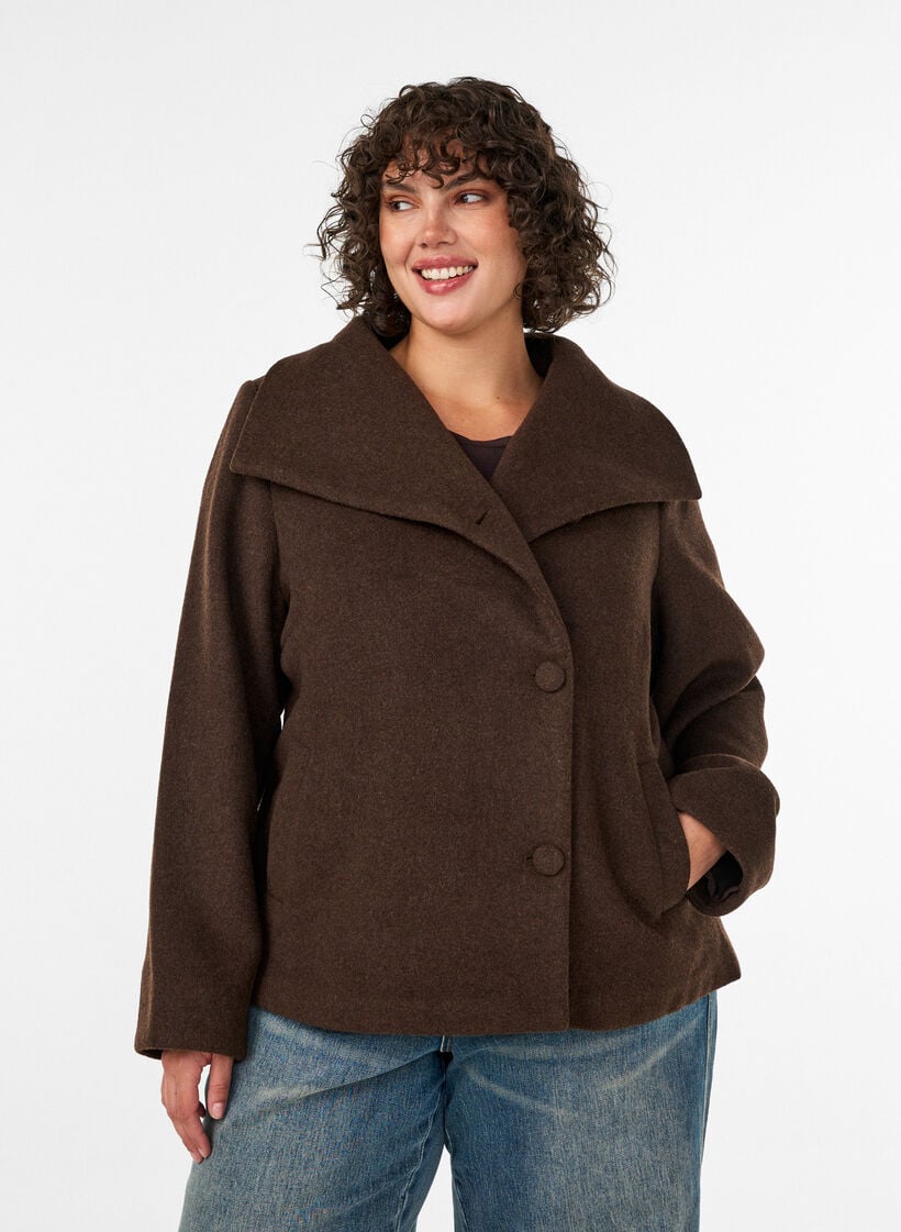 Kort jakke med asymmetrisk knappelukking, Brun, Model image number 0
