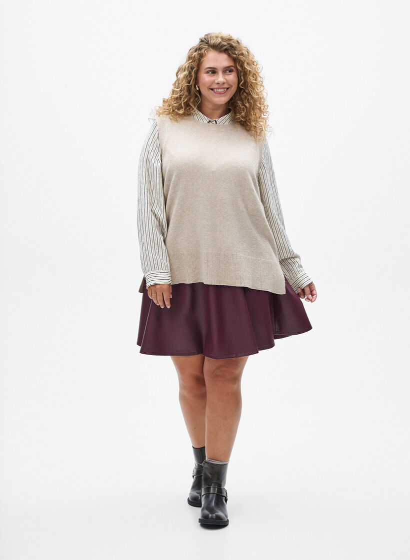 Strikket vest med ribbestrikkede kanter, Beige, Model image number 1
