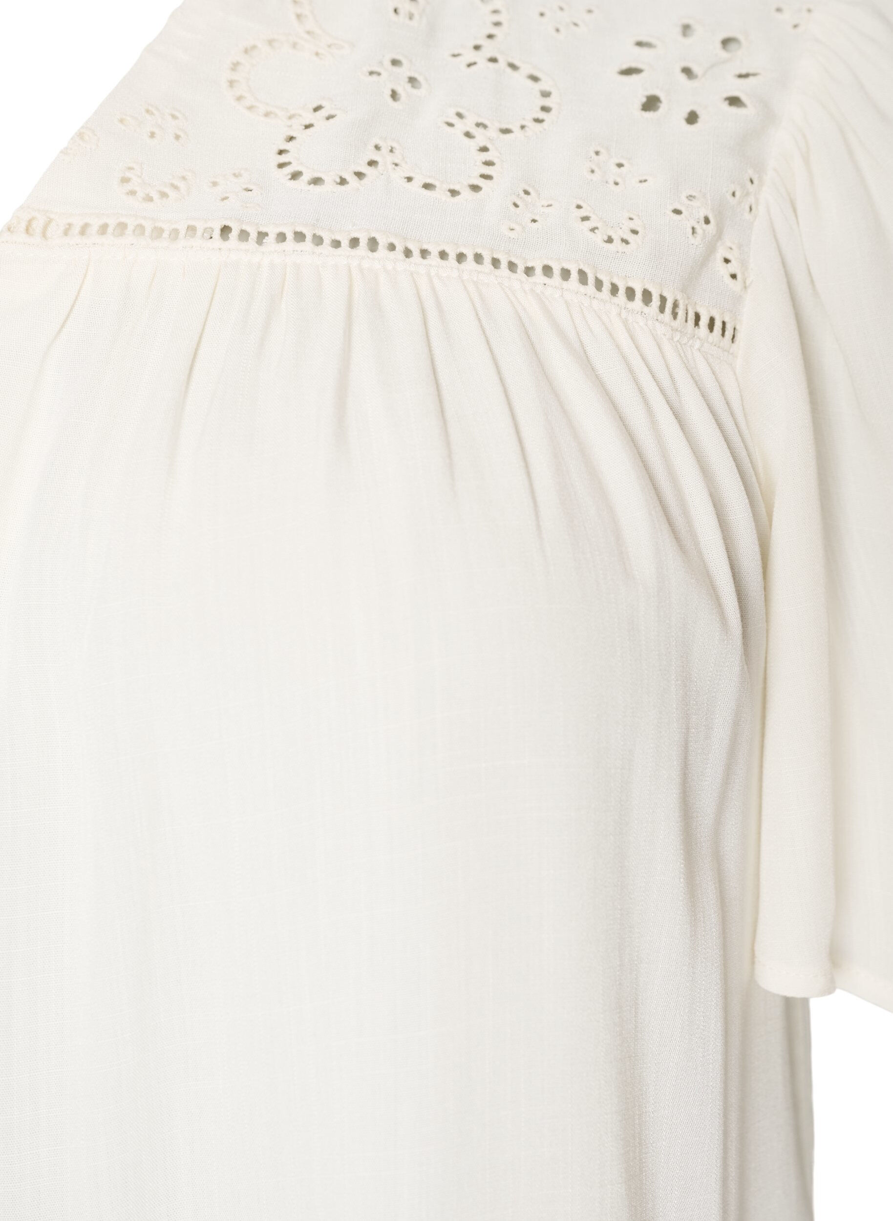 ZizziBluse i viskose med broderie anglaise, Beige, Packshot image number 2