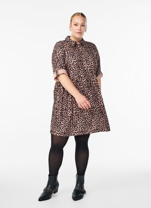 Zizzi Fløyelskjole med leopardmønster, Brun, Model image number 1