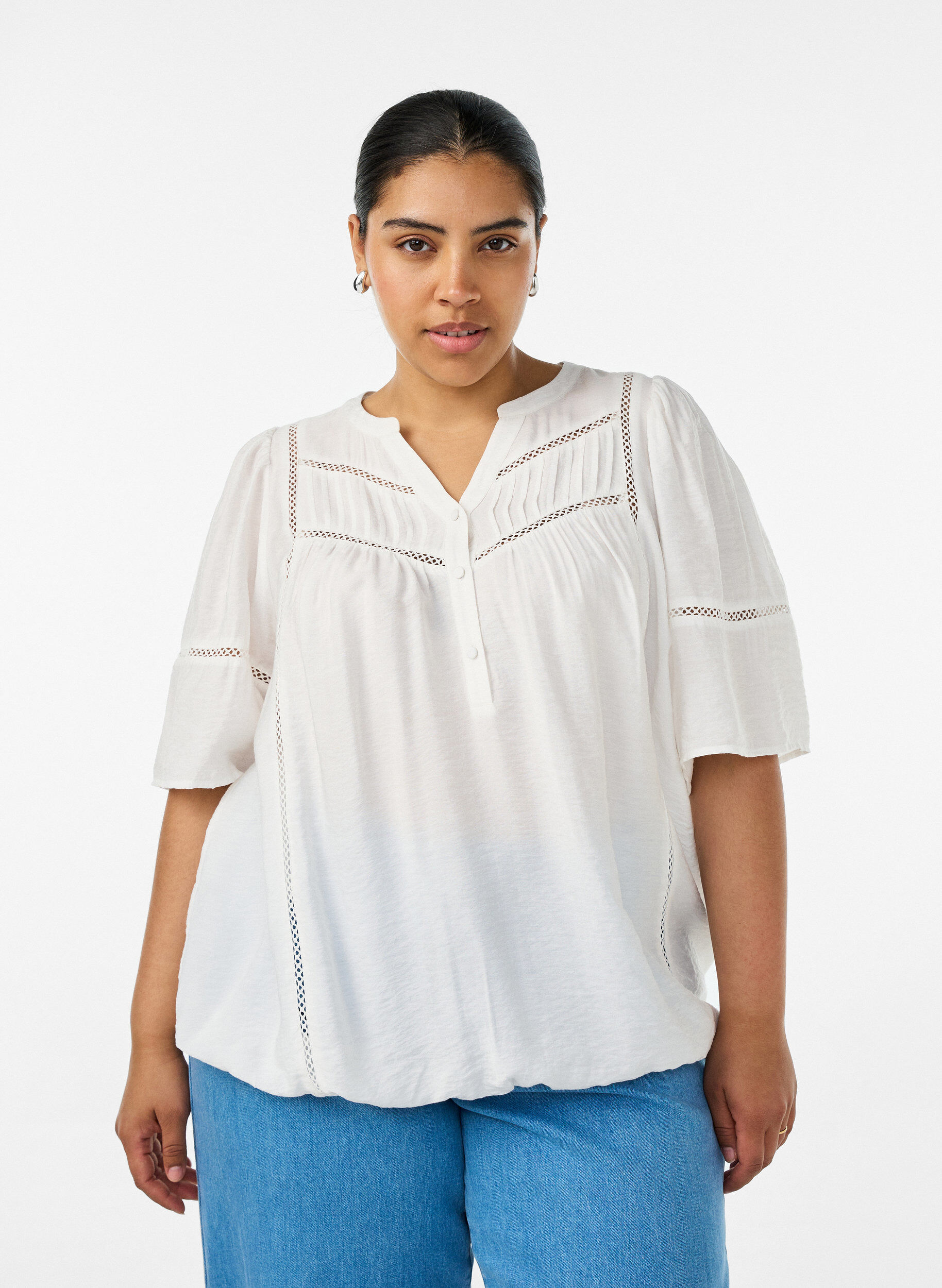 ZizziViskosebluse med legg og ballongeffekt, Vanilje, Model image number 0