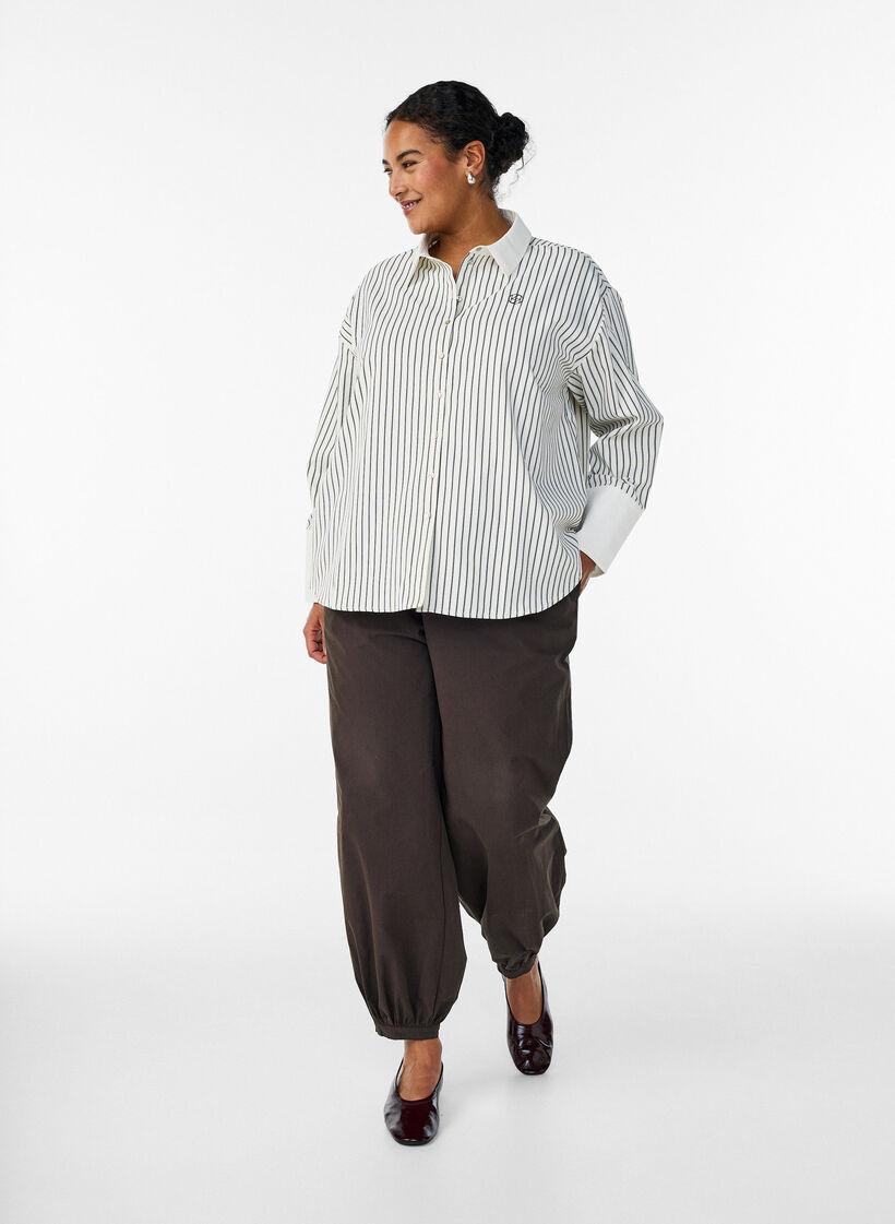 Loose fit stripet skjorte med vide mansjetter, Hvit, Model image number 1