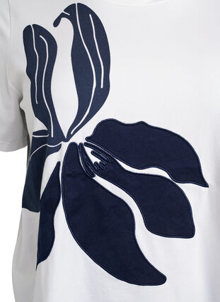 Zizzi T-skjorte i organisk bomull med blomstermønster, B. White w. EMB, Packshot image number 2