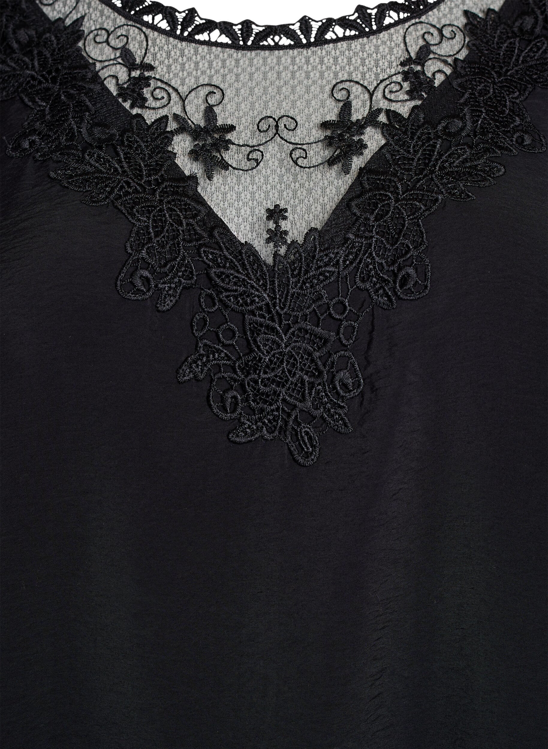 ZizziBluse med 3/4 ermer og blondedetaljer, Svart, Packshot image number 2