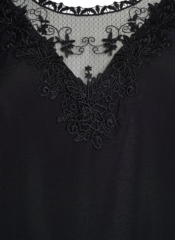 Bluse med 3/4 ermer og blondedetaljer, Svart, Packshot image number 2