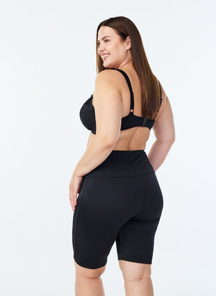 Zizzi Lang badeshorts, Svart, Model image number 2