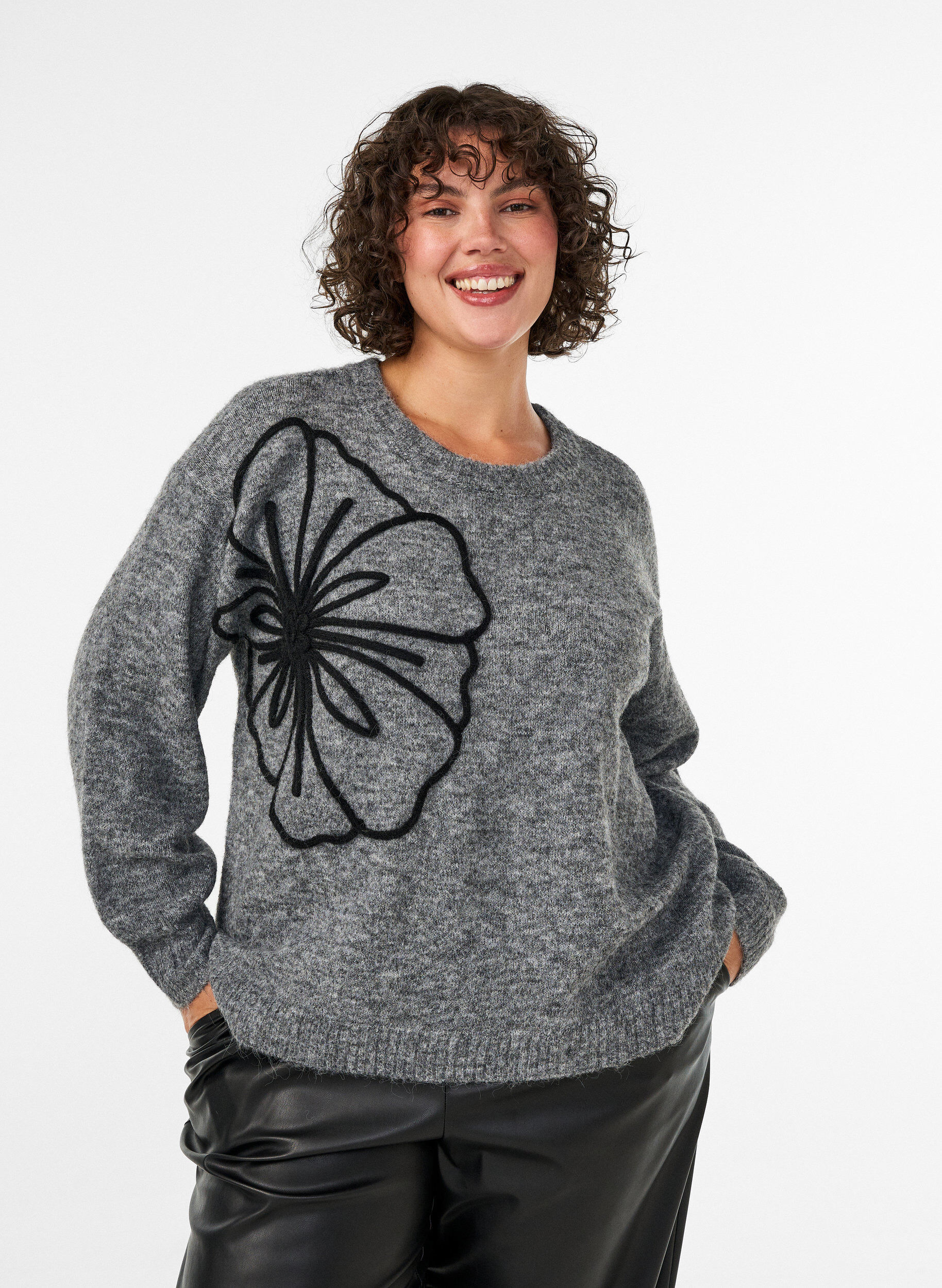 ZizziGenser med blomsterapplikasjon, Gr&aring;, Model image number 0