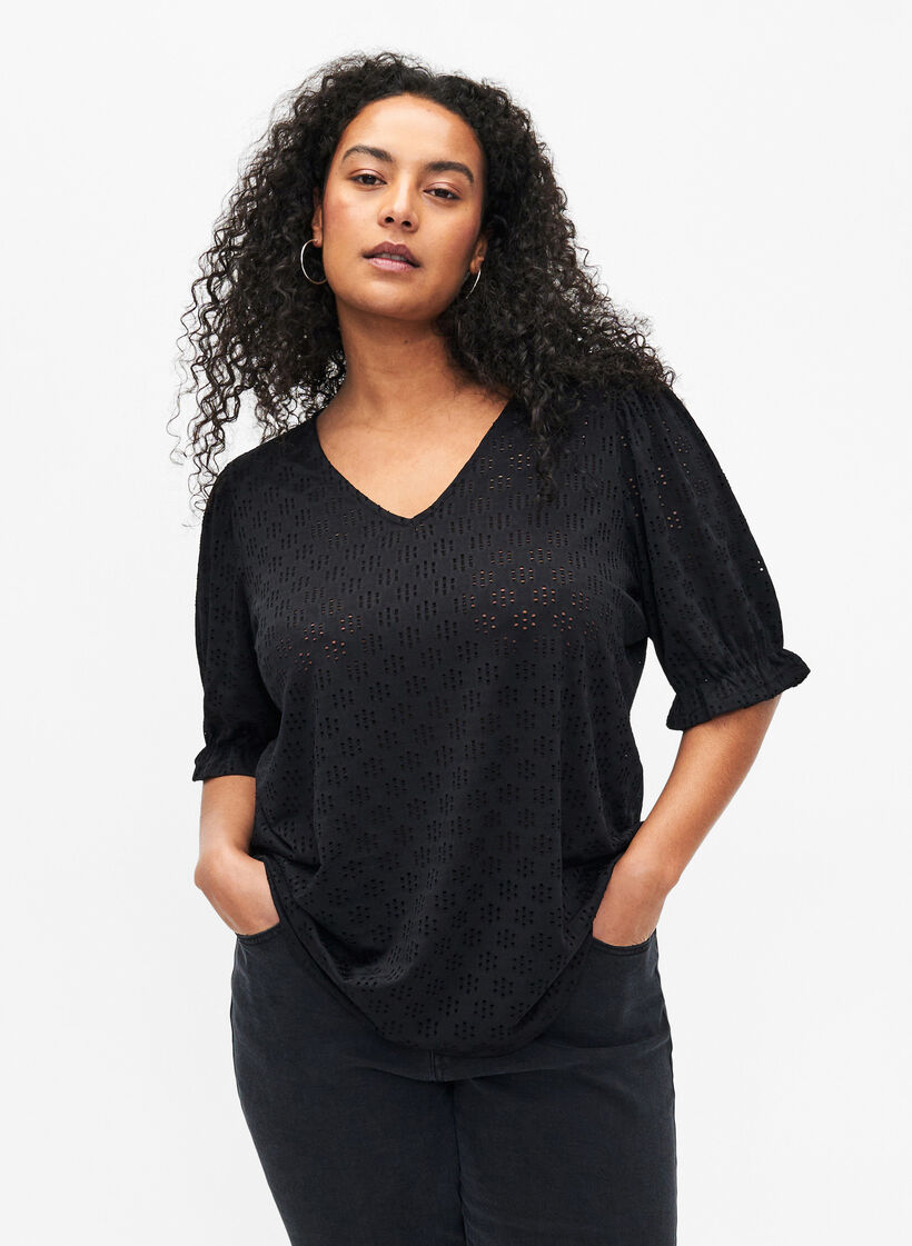 Bluse med V-hals og hullm&oslash;nster, Black, Model image number 0