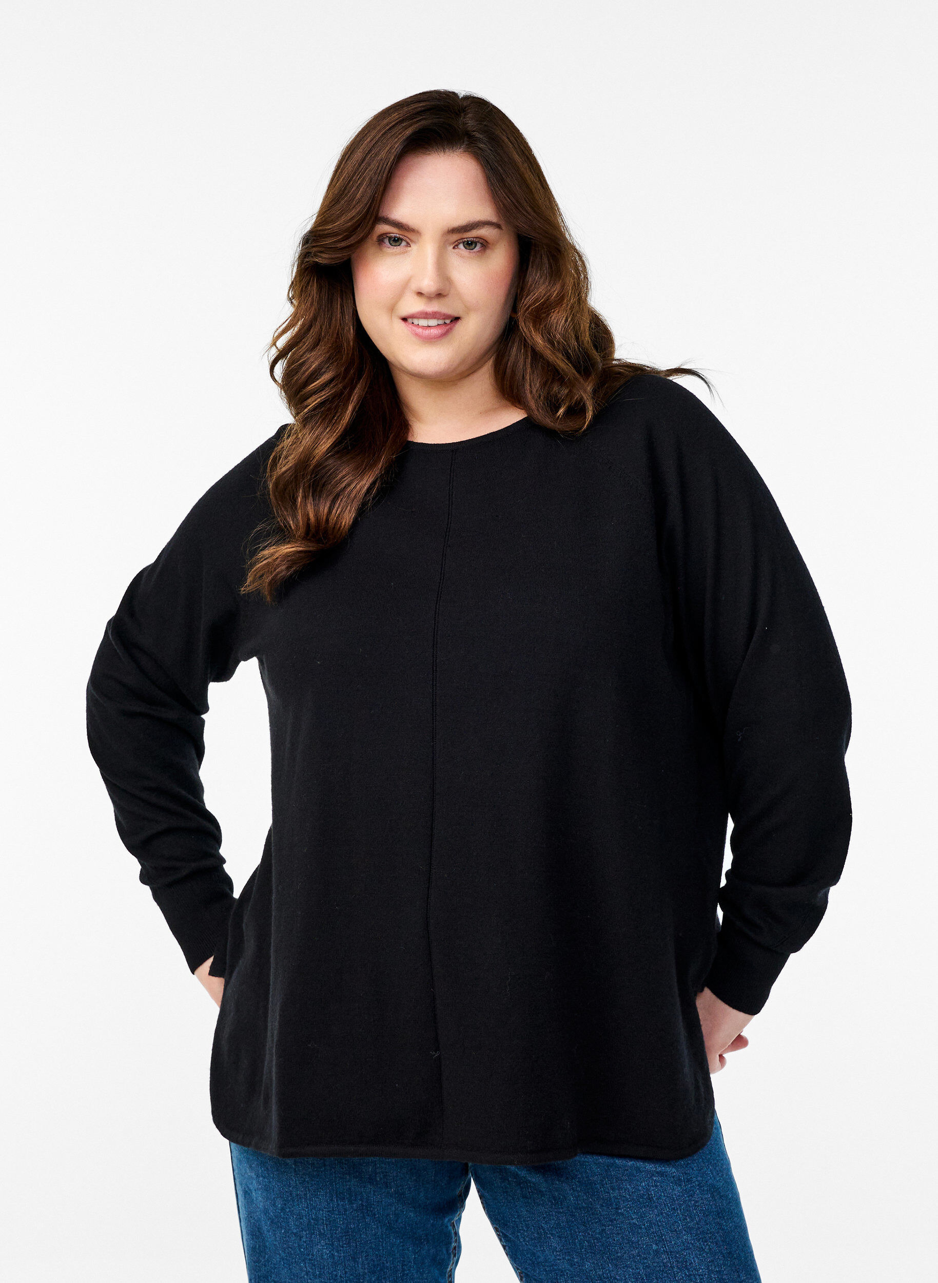 Strikket bluse med rund hals og strikket m&oslash;nster, Svart, Model