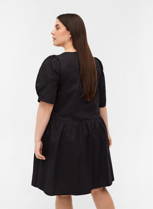 Skjortekjole i bomull med puffermer, Black, Model image number 1