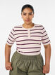Ribbet T-skjorte med striper og knappedetalj, Lilla, Model image number 0