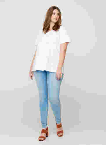Basis T-skjorte med V-hals, Bright White, Model image number 2