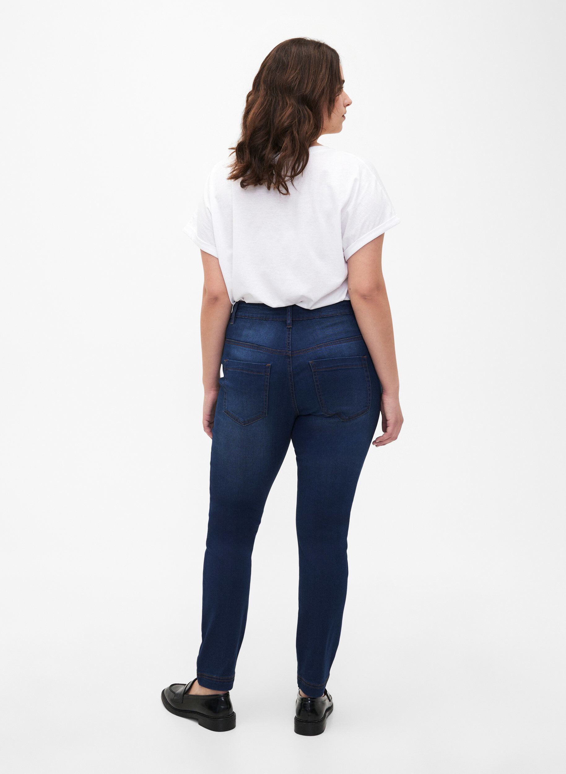 Zizzi Viona jeans med normal midje, Bl&aring;, Model image number 1