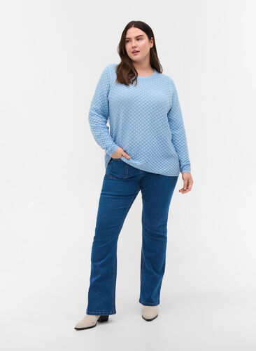 Strikkebluse i økologisk bomull med lange ermer, Chambray Blue, Model image number 2