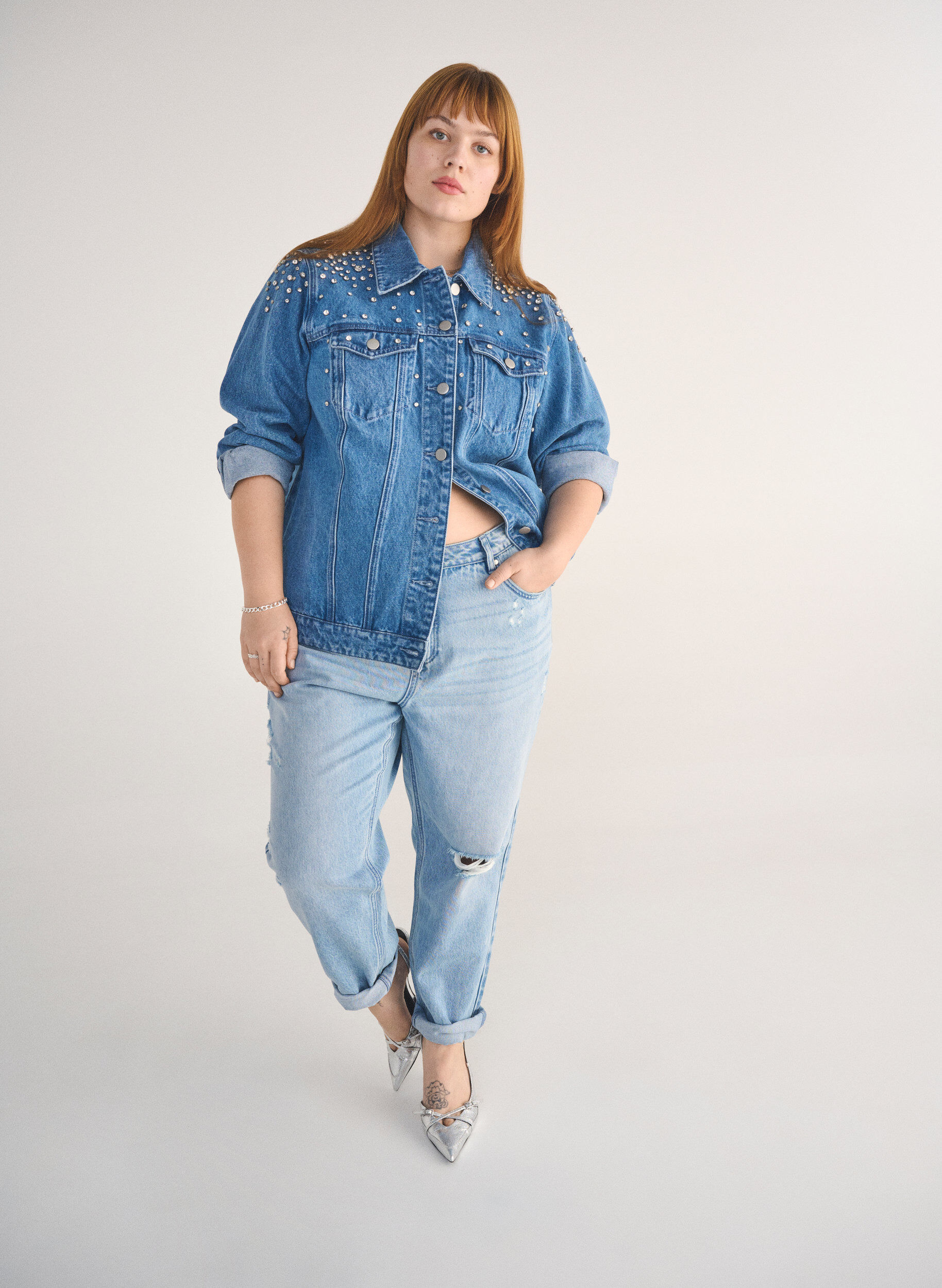 Zizzi Mille Mom fit jeans med distressed detaljer, Bl&aring;, Image image number 0