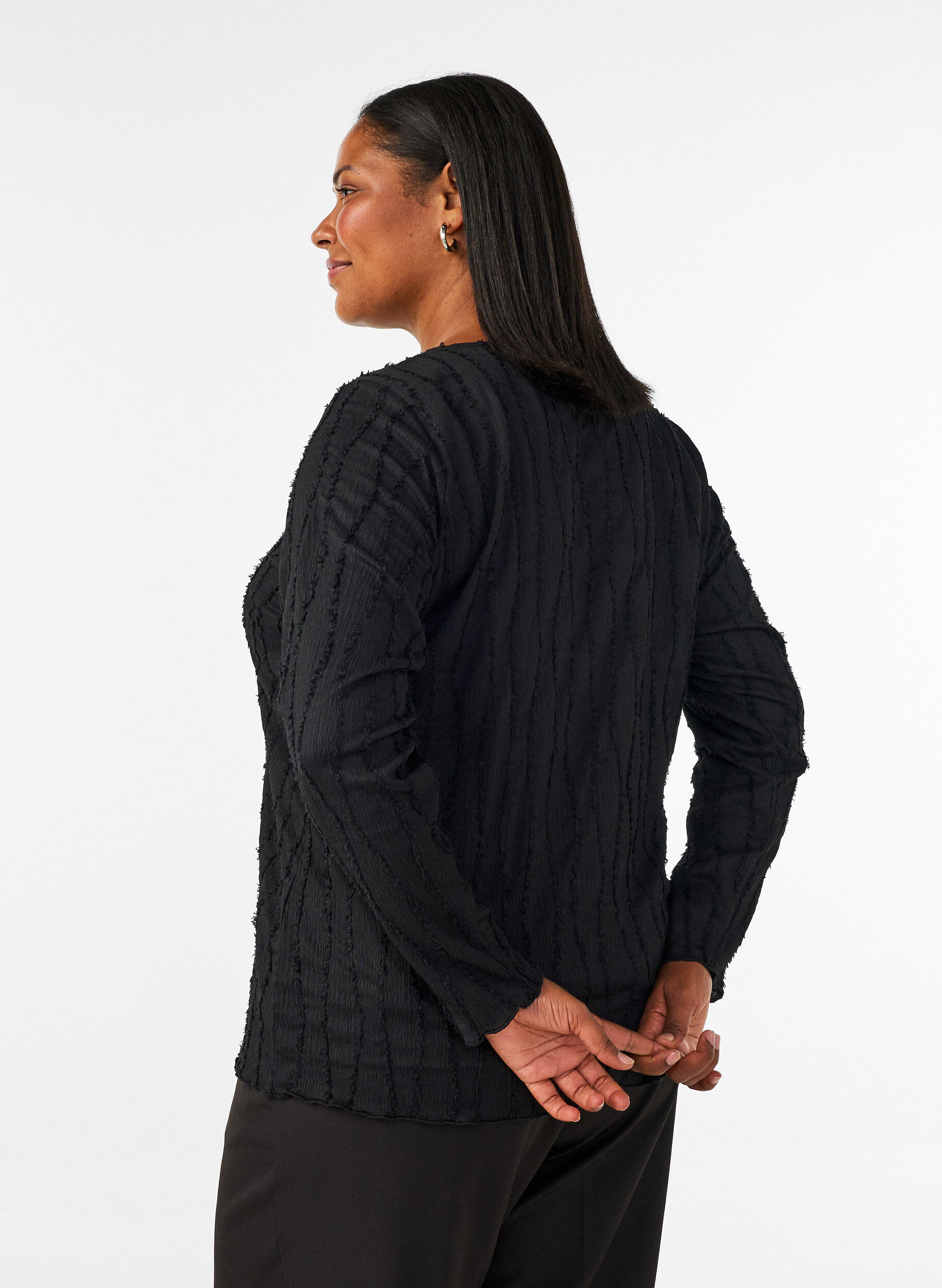 ZizziJerseybluse med en b&oslash;lget tekstur, Svart, Model image number 2