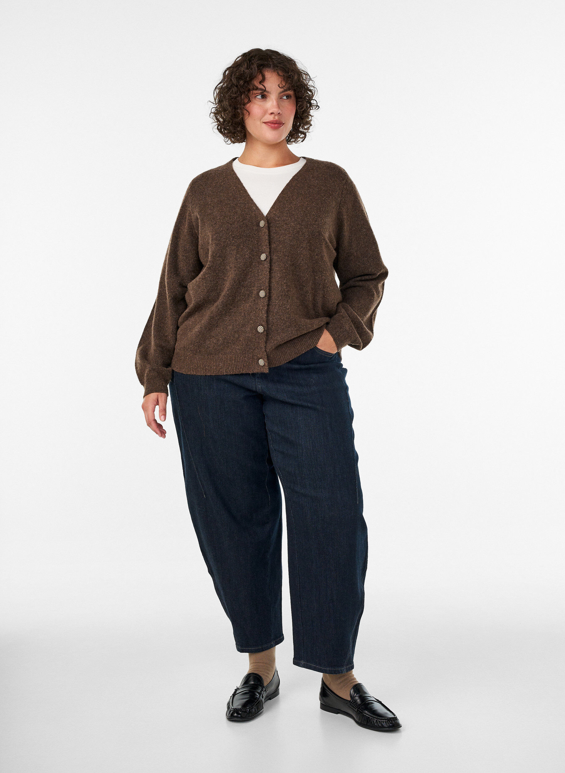 ZizziCardigan med dekorative knapper og V-hals, Brun, Model image number 1