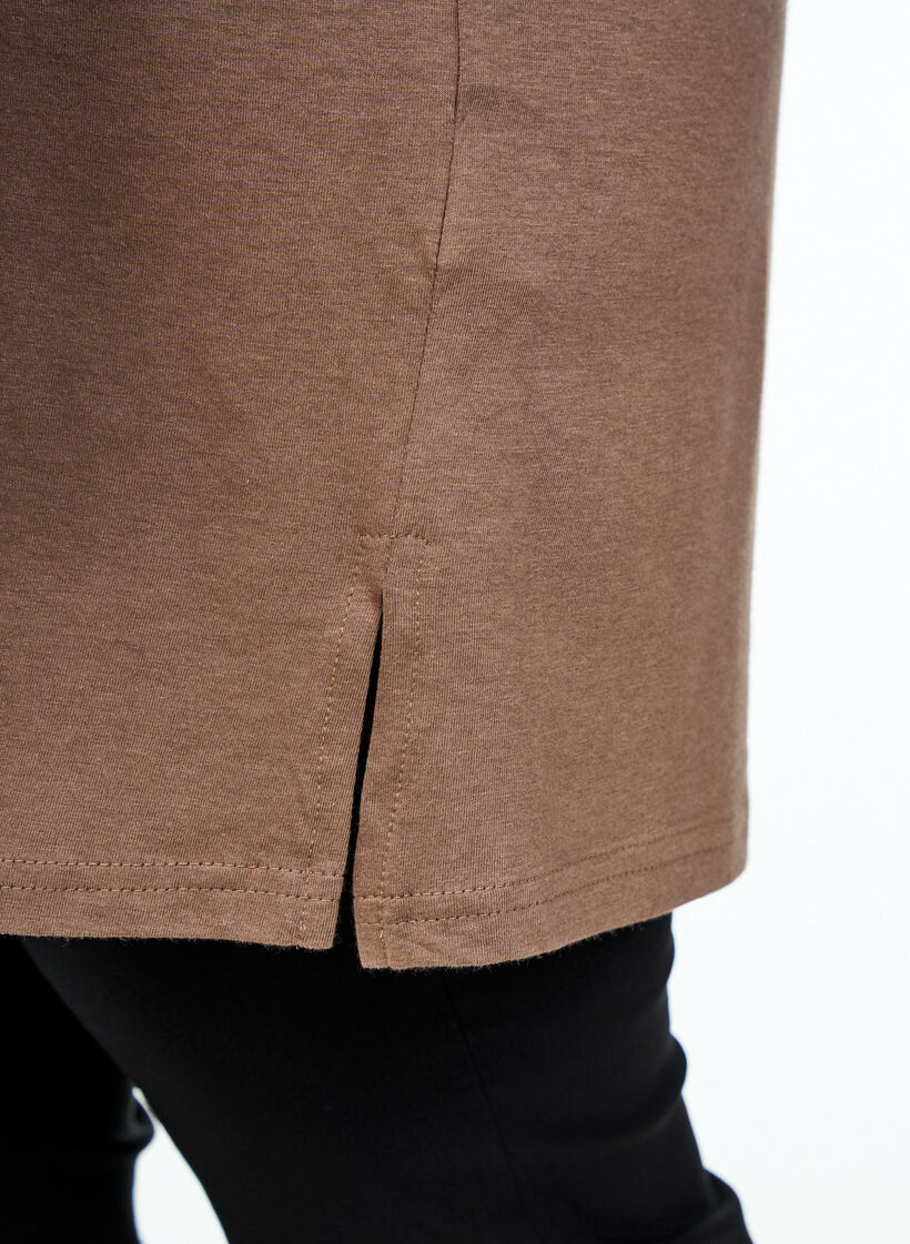 Ensfarget oversized t-skjorte med V-hals, Brun, Model image number 3