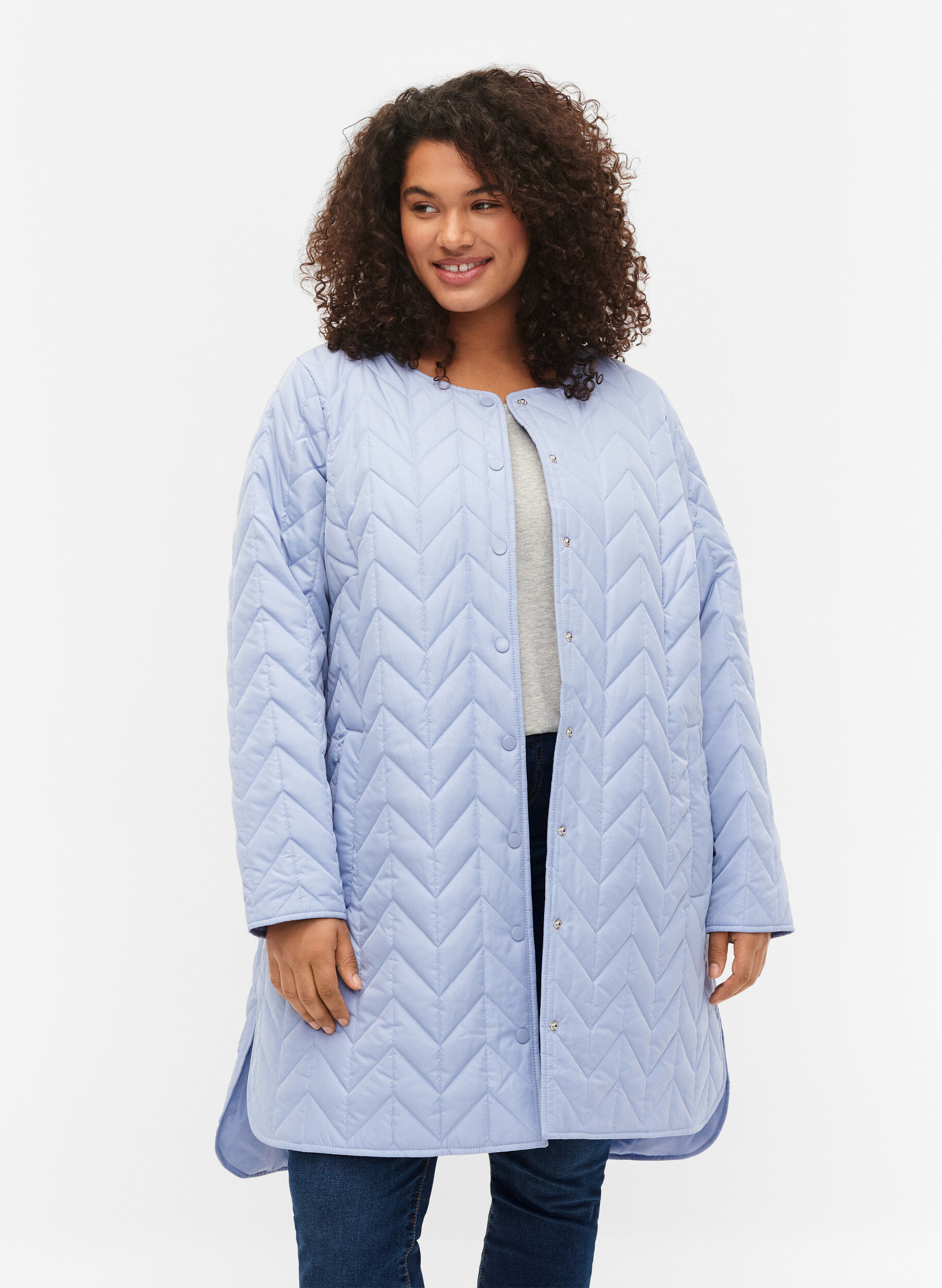 Zizzi Quiltet jakke med knapper, Eventide, Model image number 0