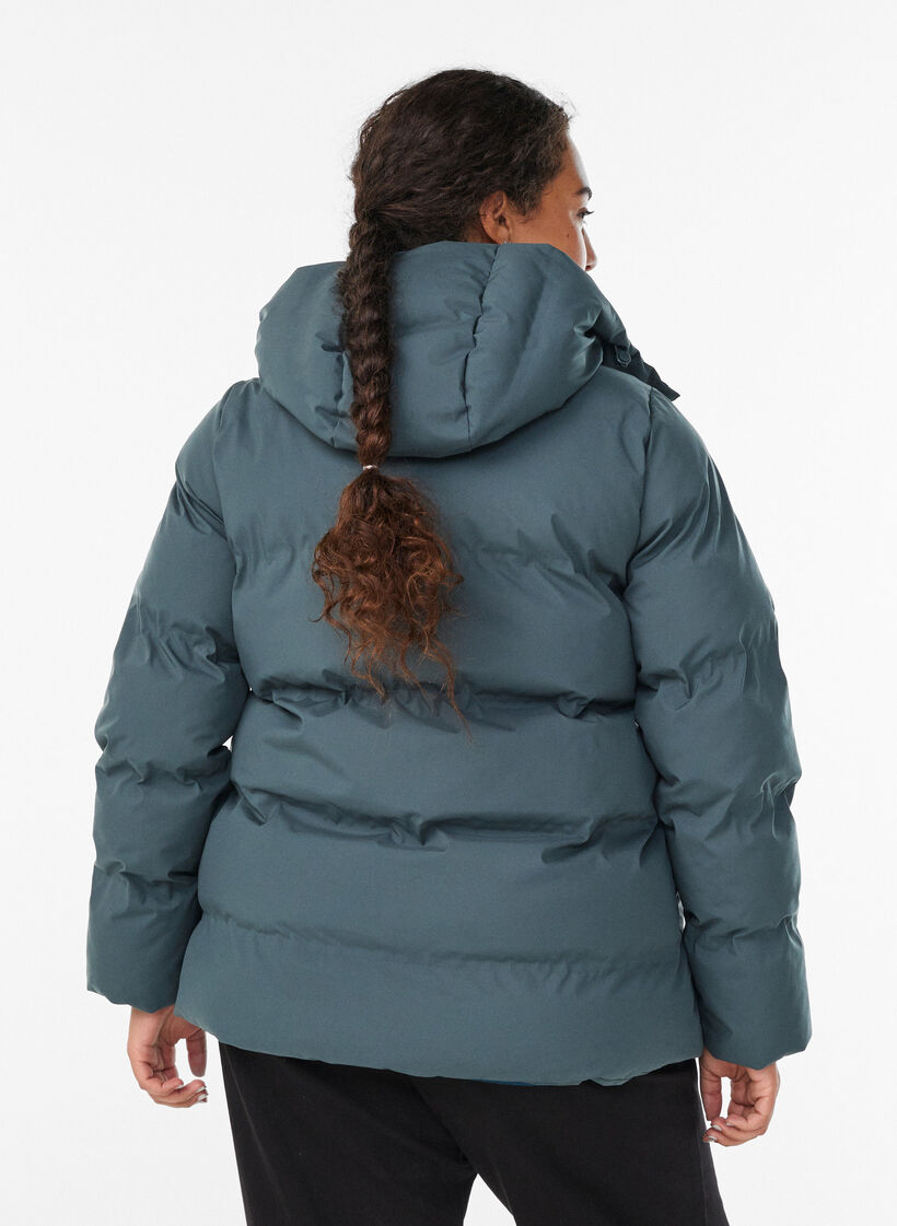 Kort pufferjakke med avtagbar hette, Gr&oslash;nn, Model image number 2