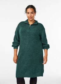 FLASH - Kort strikket kjole med høy hals, Grønn FLASH - Kort strikket kjole med høy hals, Grønn, Model