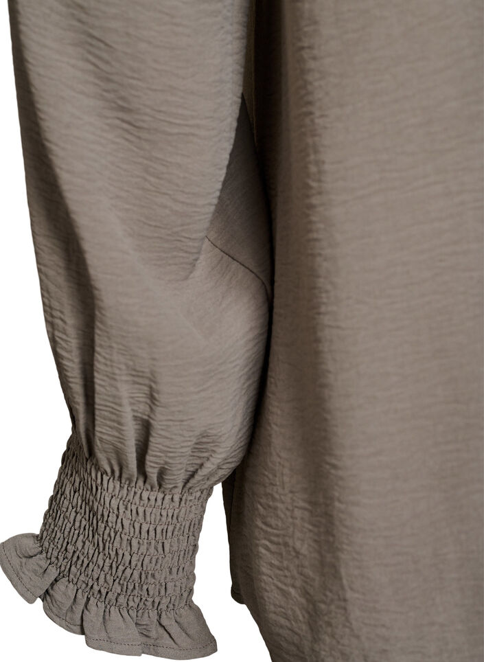 Bluse med smockmansjetter og V-hals, Beige, Packshot image number 3