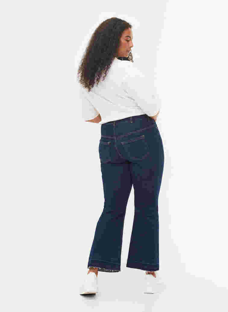 Ellen bootcut jeans med høyt liv, Dark blue, Model