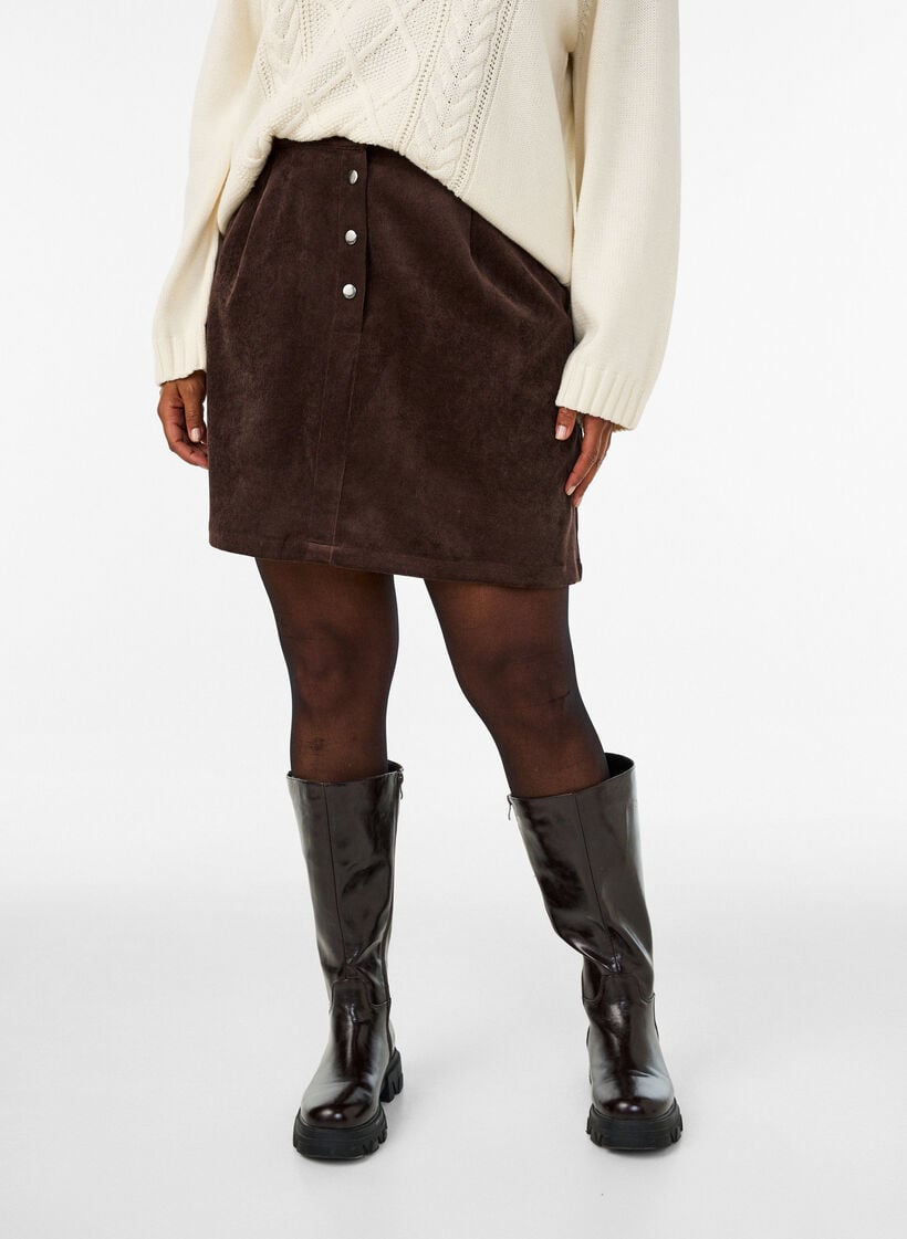 Kort cordfl&oslash;yelskj&oslash;rt med trykknapper, Brun, Model image number 0