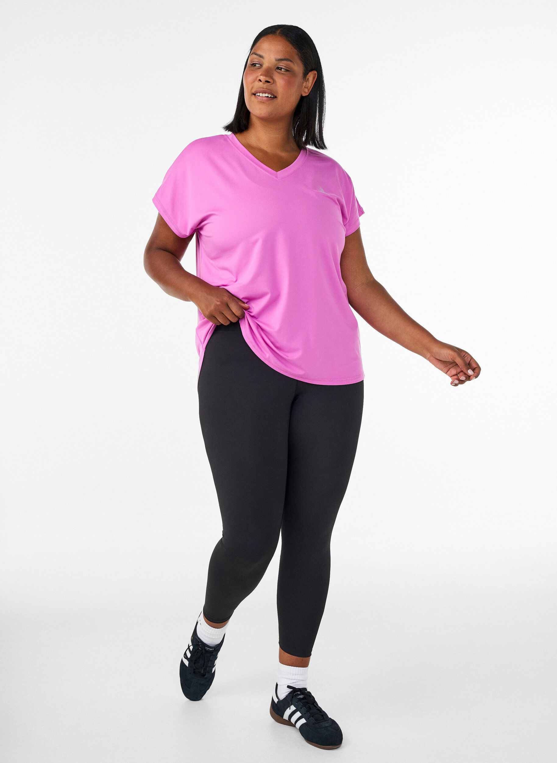 ZizziT-skjorte til trening med V-hals, Lilla, Model image number 1