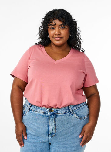 Zizzi Enkel T-skjorte i bomull med V-hals, Rosa, Model image number 0