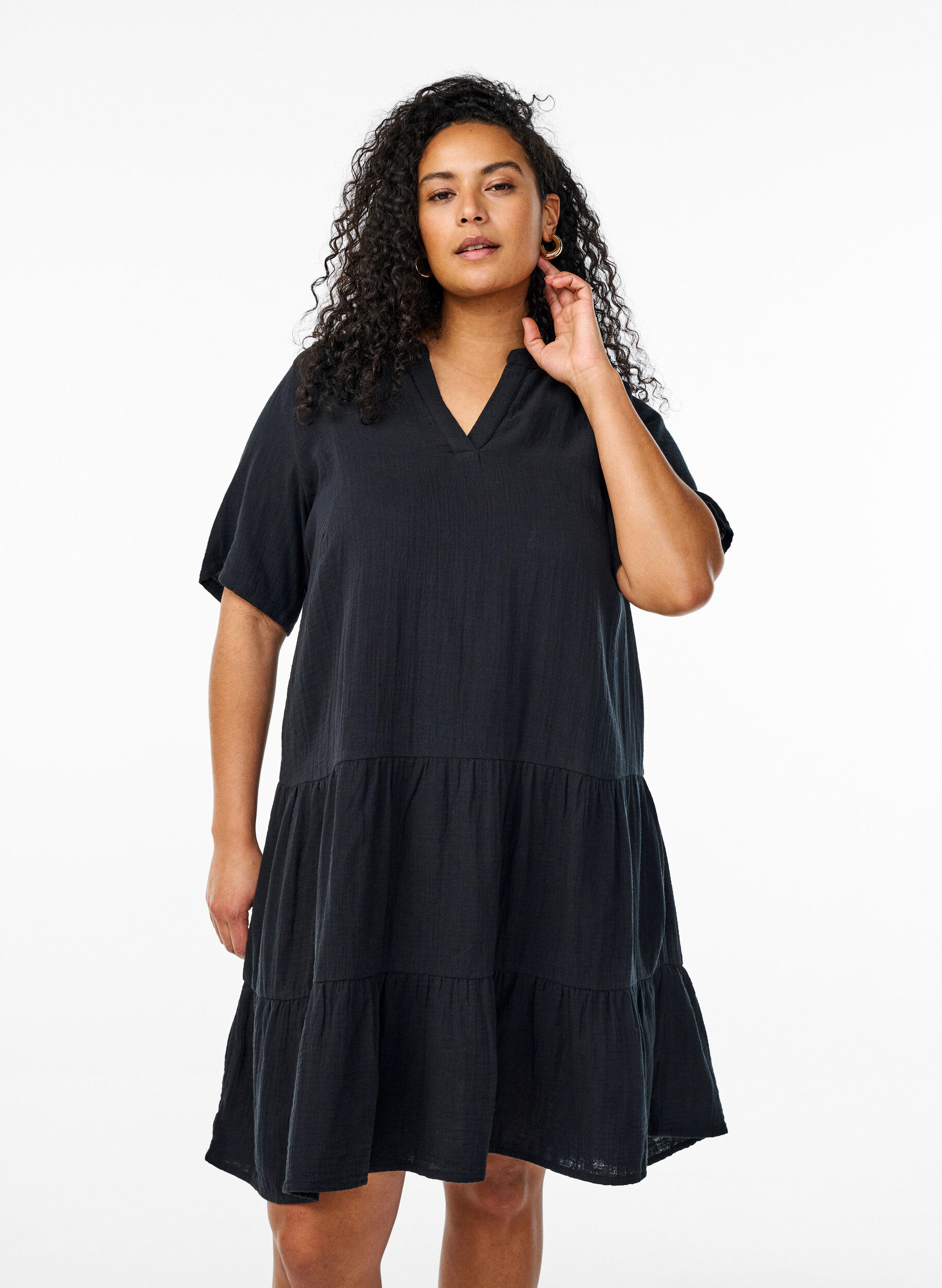 Kort A-linjekjole i bomullsmuslin, Svart, Model