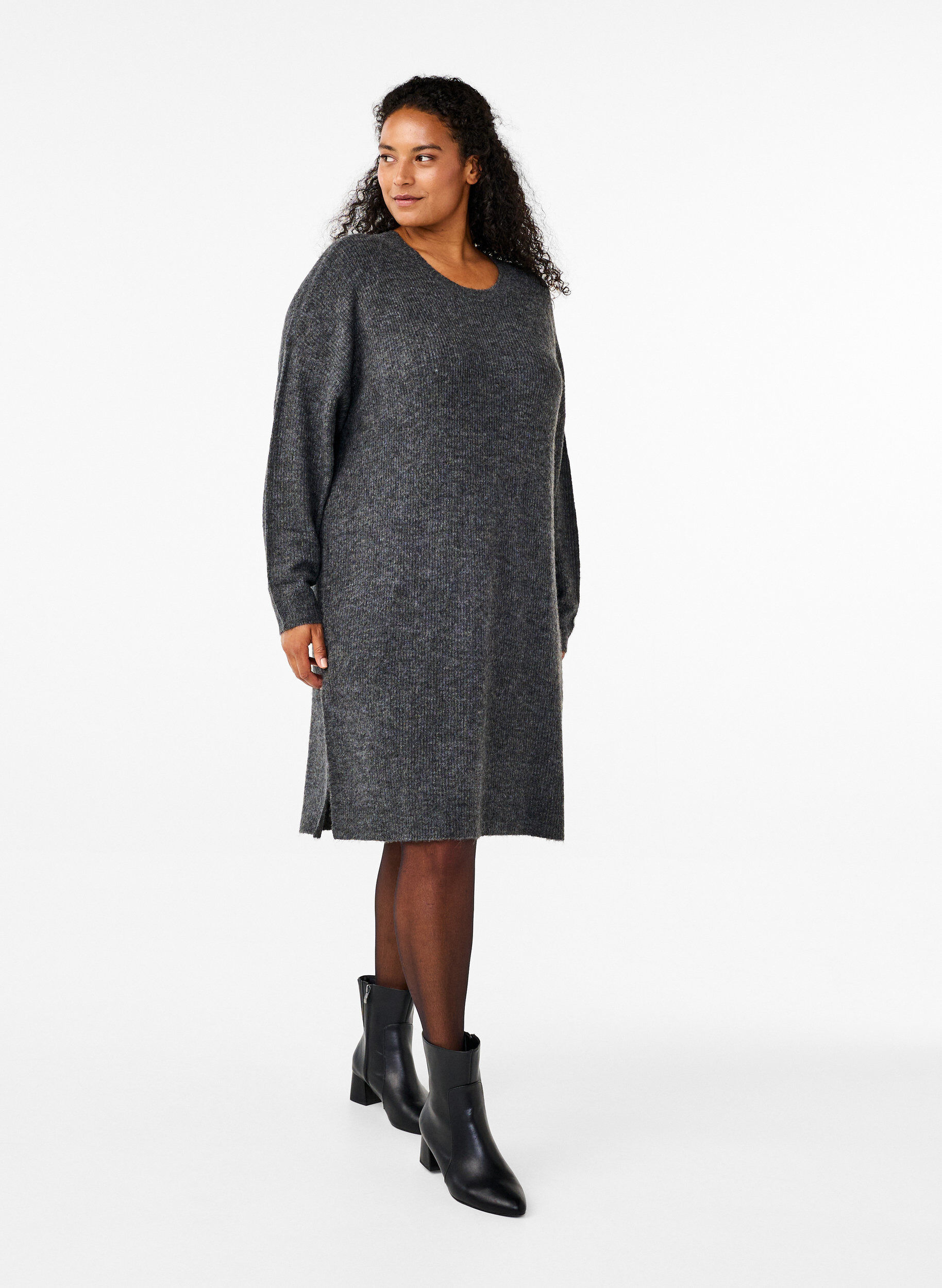 Zizzi Ribbestrikket kjole med lange ermer, Dark Grey Black Mel., Model image number 2