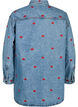 Løs denimskjorte med broderte lepper, Light Blue Kiss, Packshot image number 1