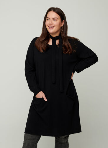 Langermet strikkekjole med lommer, Black, Model image number 0