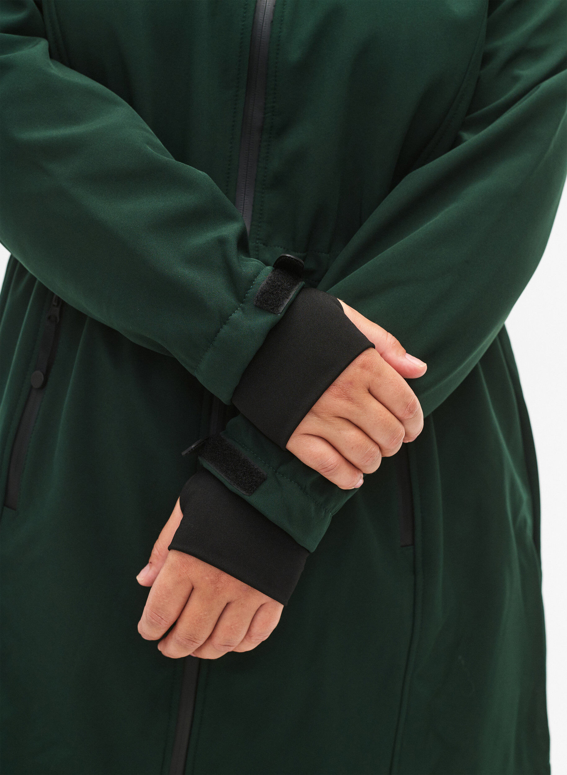 ZizziSoftshelljakke med avtagbar hette, Gr&oslash;nn, Model image number 3