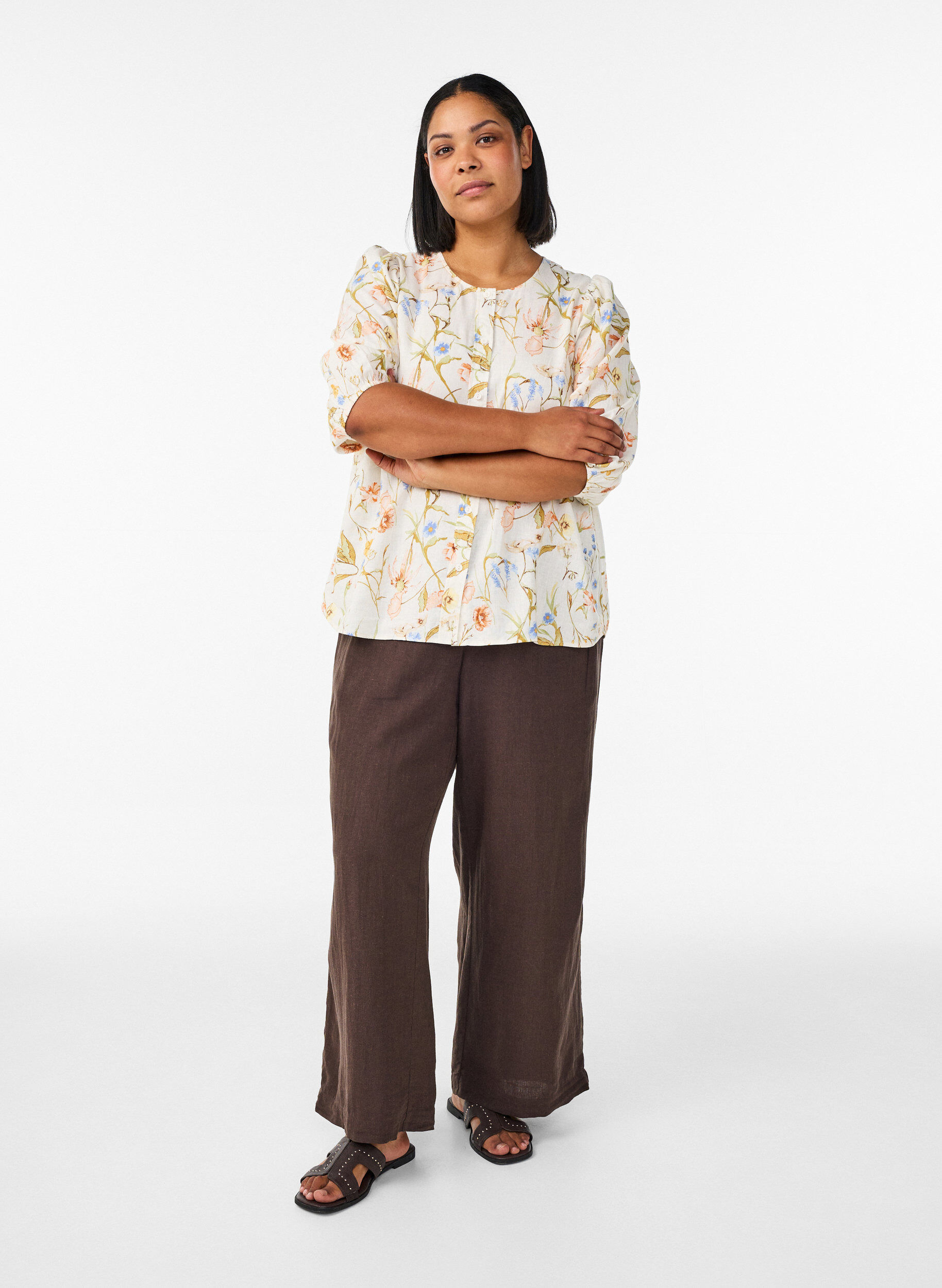 Zizzi Bluse i lin og viskose med 3/4-ermer, Vanilje, Model image number 1