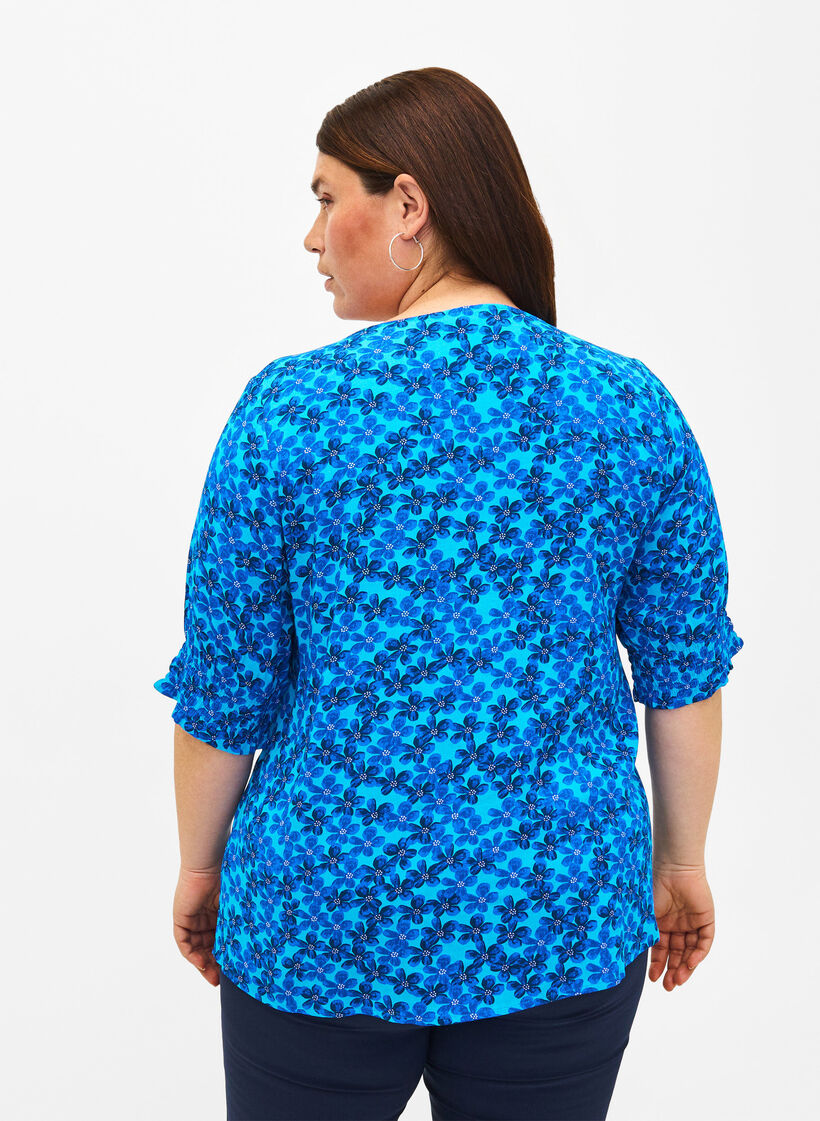 Bluse i viskose med knapper, Blue Small Flower, Model image number 1