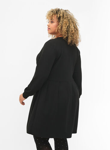 A-formet kjole med v-hals, Black, Model image number 1