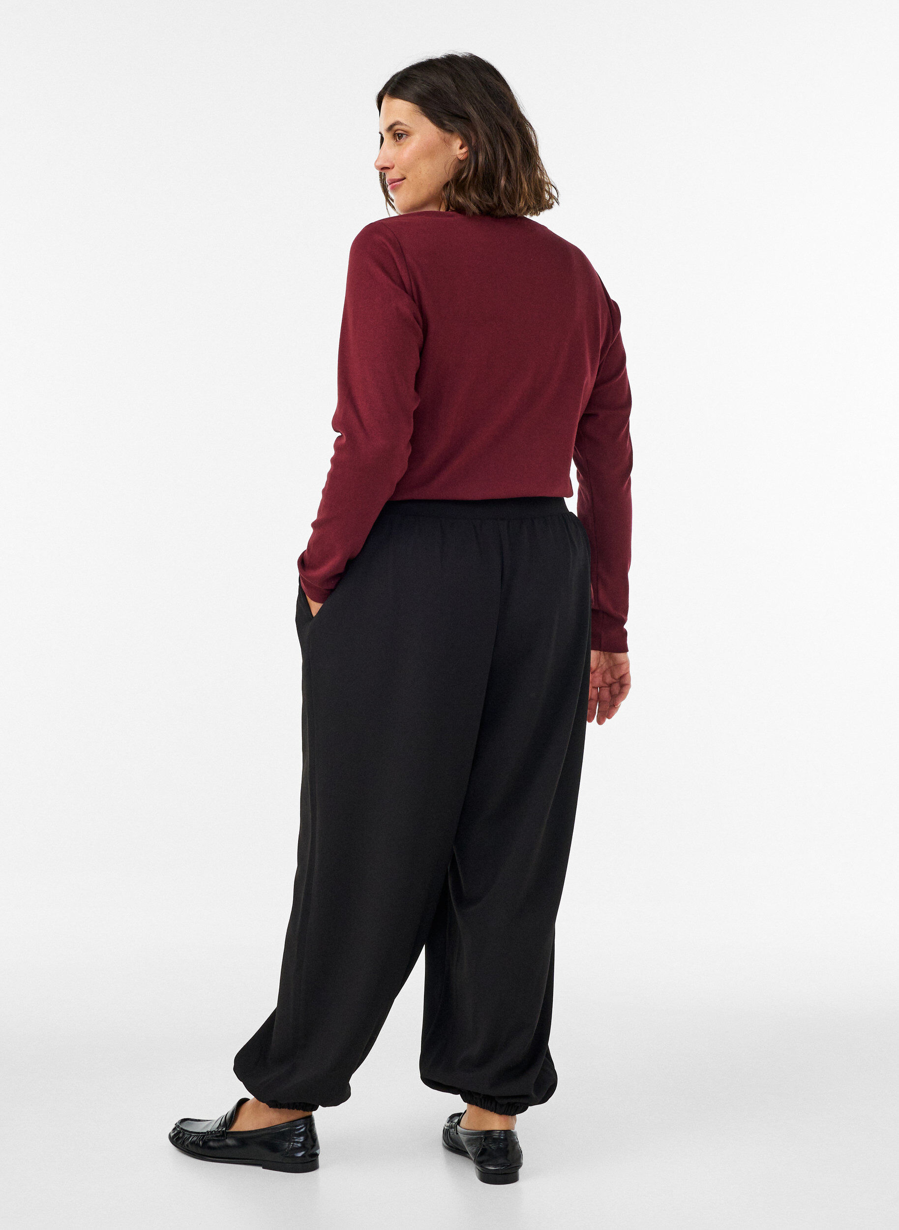 ZizziBallongbukser i jersey med h&oslash;y midje, Svart, Model image number 1