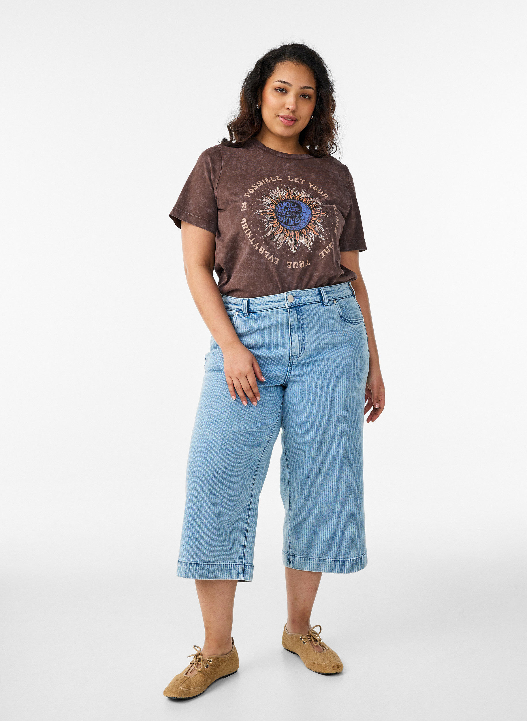 ZizziBomulls T-skjorte med trykk foran, Brun, Model image number 1