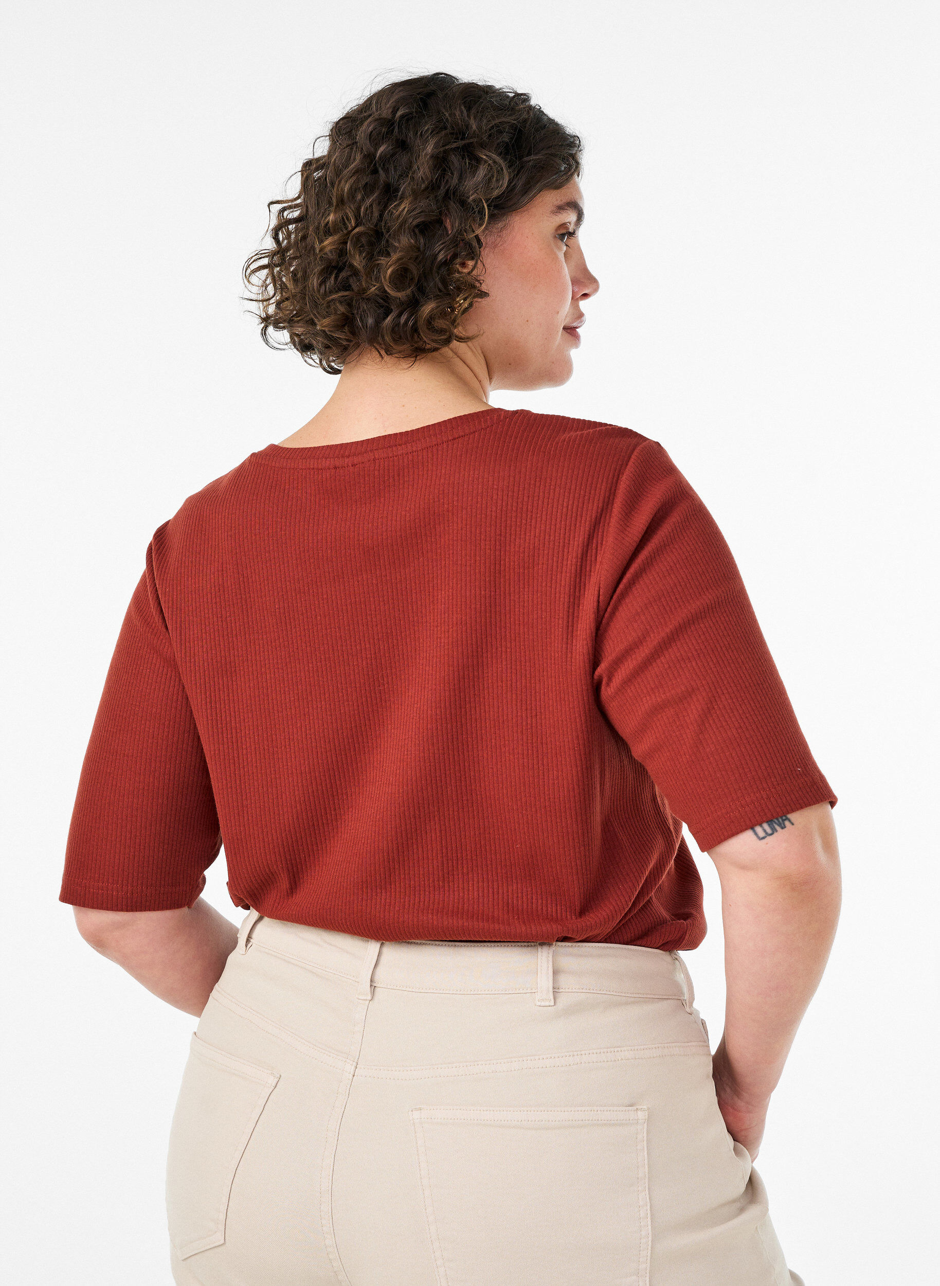 ZizziRibbestrikket jerseybluse med korte ermer, R&oslash;d, Model image number 2